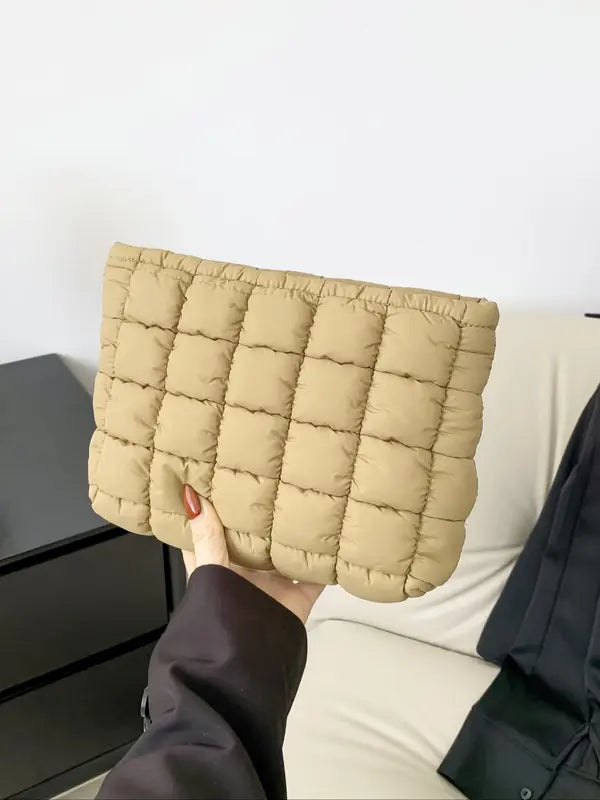 Montrose | Pouch