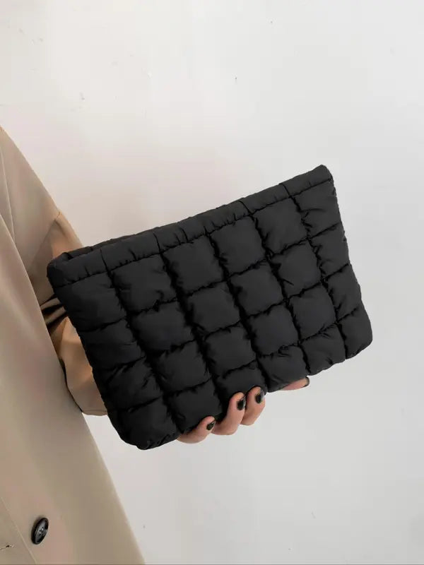 Montrose | Pouch